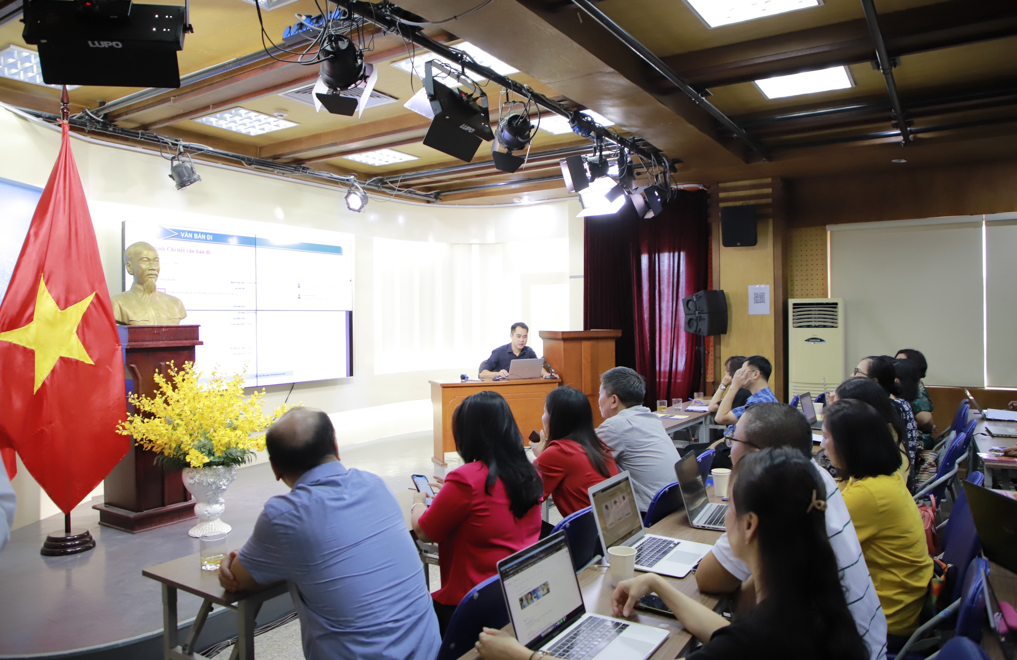 Đảng ủy Bộ VHTTDL tập huấn hướng dẫn sử dụng hệ thống phần mềm VOffice - Ảnh 5.