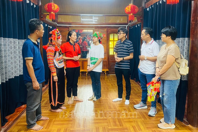 Lai Châu: Khảo sát sản phẩm du lịch “Hành trình kết nối vùng di sản ruộng bậc thang quốc gia Tây Bắc” - Ảnh 6.