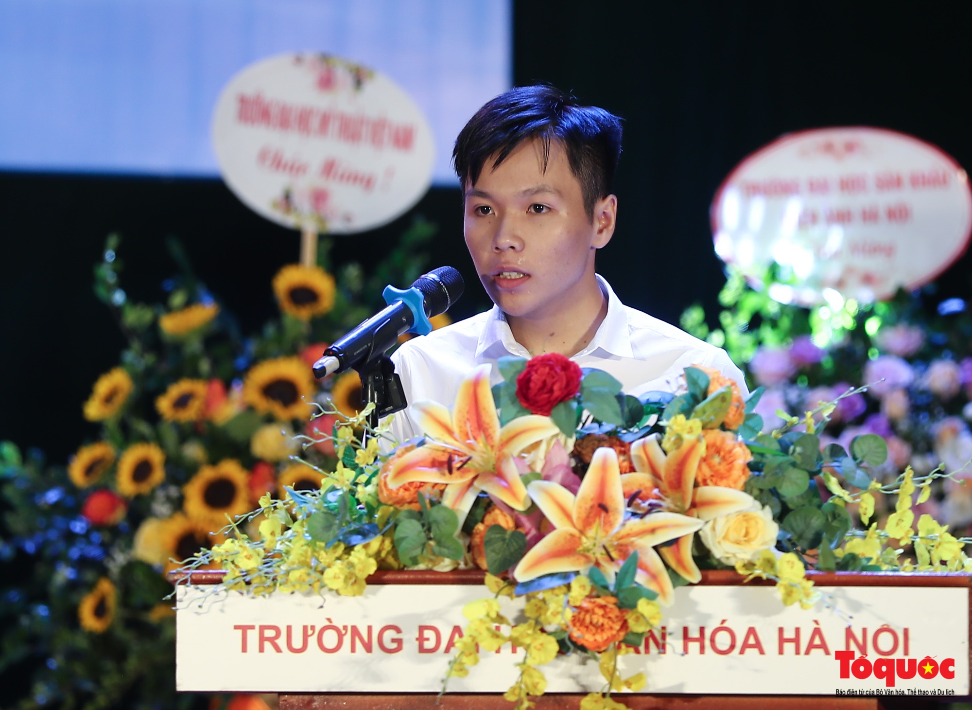 Gần 1.600 tân sinh viên ĐH Văn Hóa đón khai giảng - Ảnh 7.