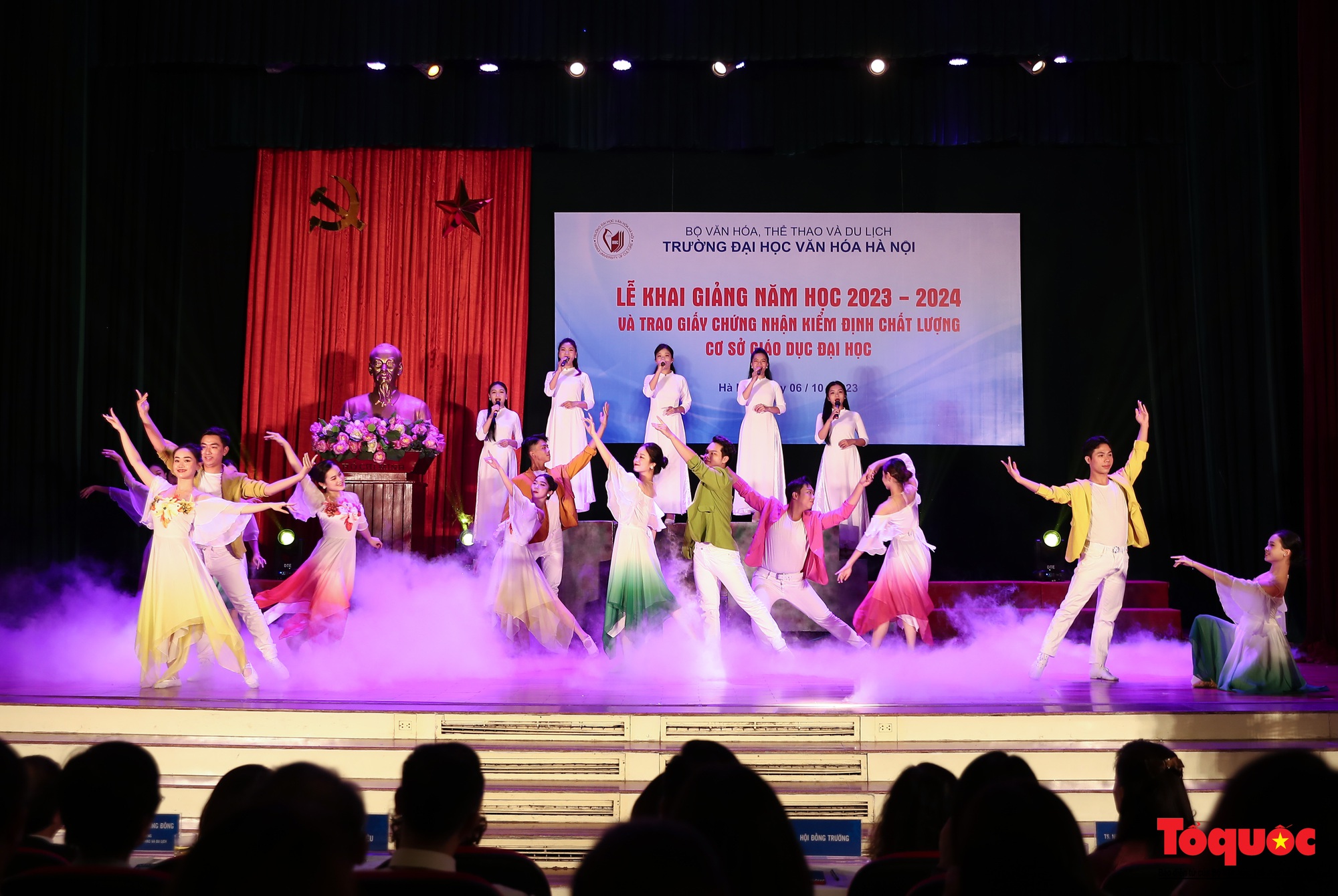 Gần 1.600 tân sinh viên ĐH Văn Hóa đón khai giảng - Ảnh 13.