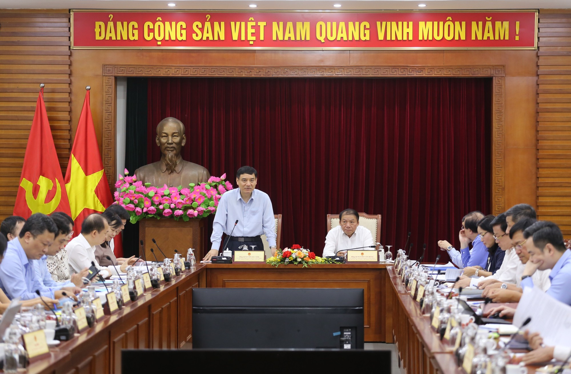 Ủy ban Văn hóa, Giáo dục của Quốc hội làm việc với Bộ VHTTDL - Ảnh 4.