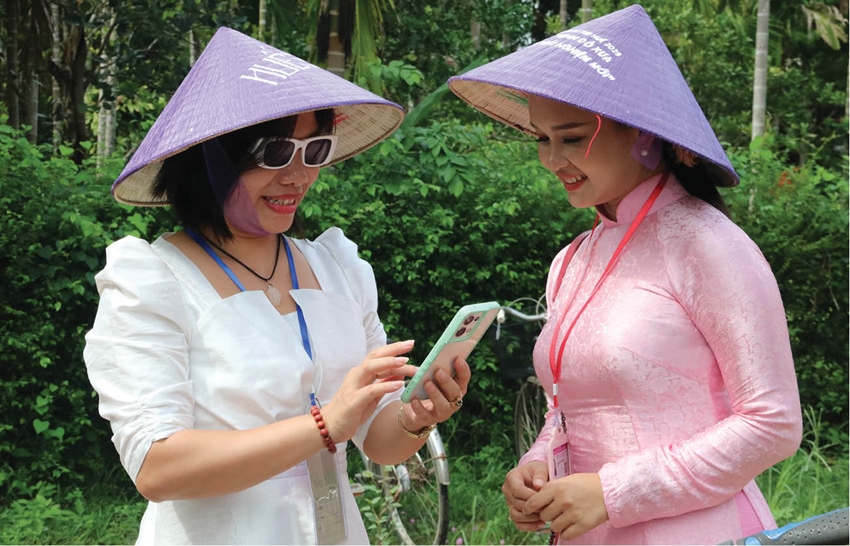 Thừa Thiên Huế: Chuyển đổi số - đòn bẩy thúc đẩy du lịch - Ảnh 1.