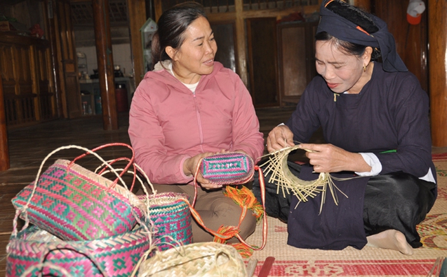 Yên Bái quan tâm bảo tồn, phát huy các di sản văn hóa - Ảnh 1.