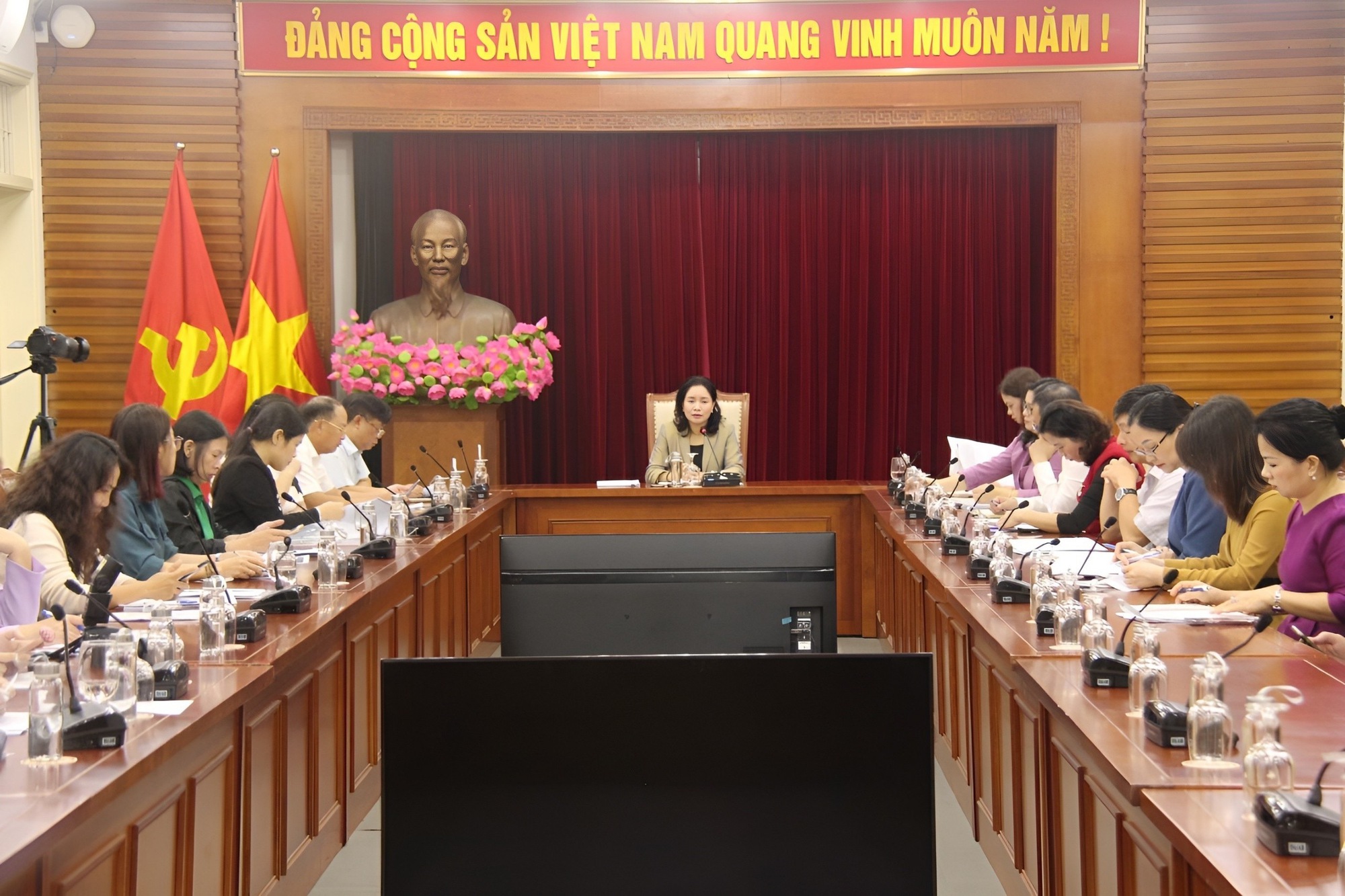 Ngày hội cây Nêu nêu cao tinh thần đoàn kết, lòng tự hào dân tộc - Ảnh 2.