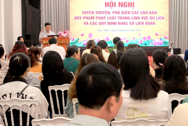 Bình Định: Phổ biến văn bản quy phạm pháp luật trong lĩnh vực du lịch - Ảnh 1.