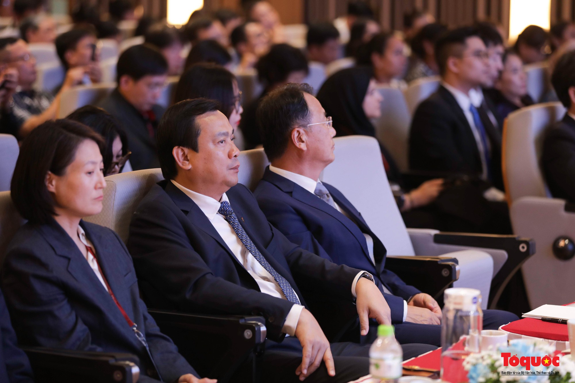 Đào tạo, phát triển nguồn nhân lực chất lượng để phục hồi du lịch nhanh và bền vững  - Ảnh 2.