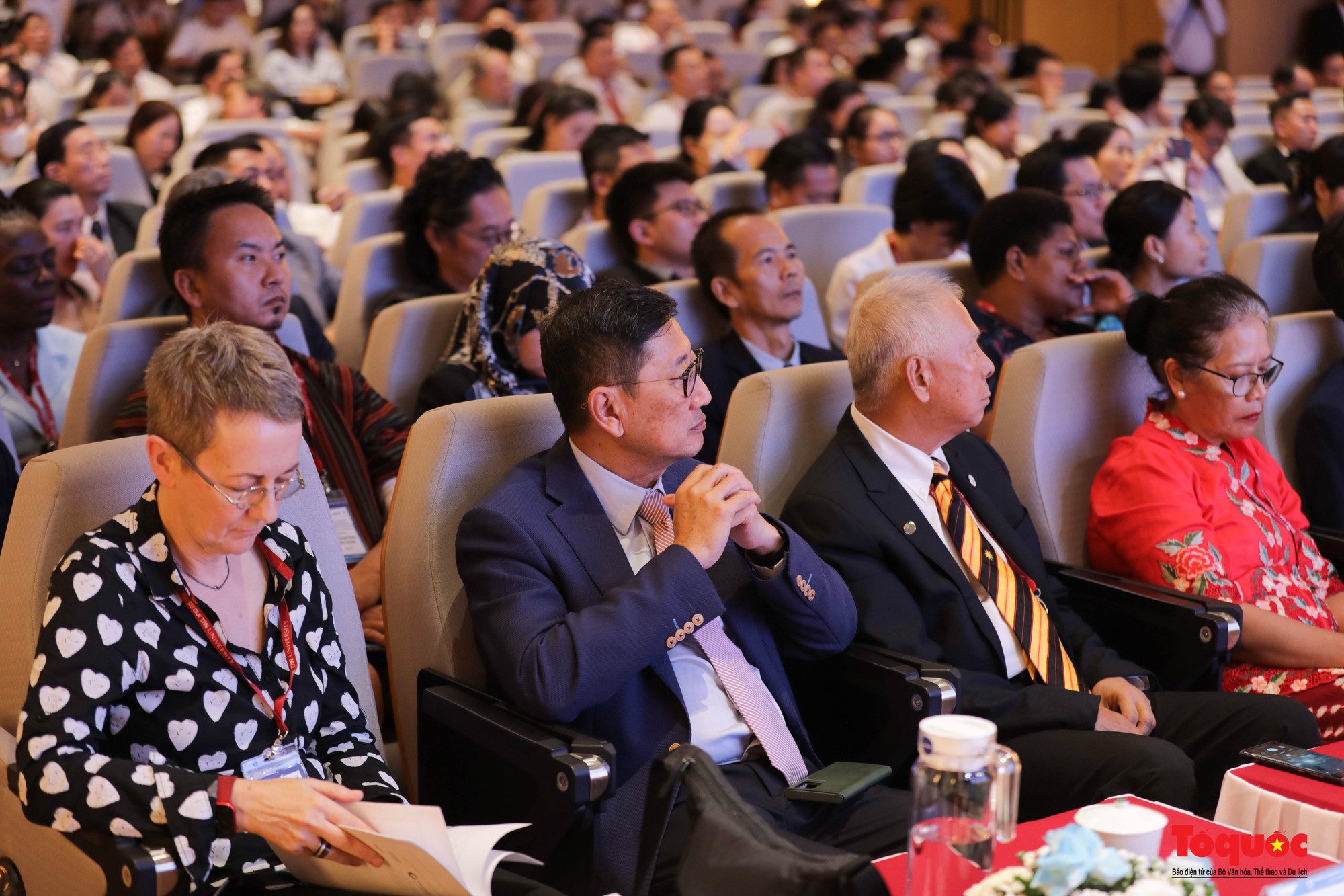 Đào tạo, phát triển nguồn nhân lực chất lượng để phục hồi du lịch nhanh và bền vững  - Ảnh 4.