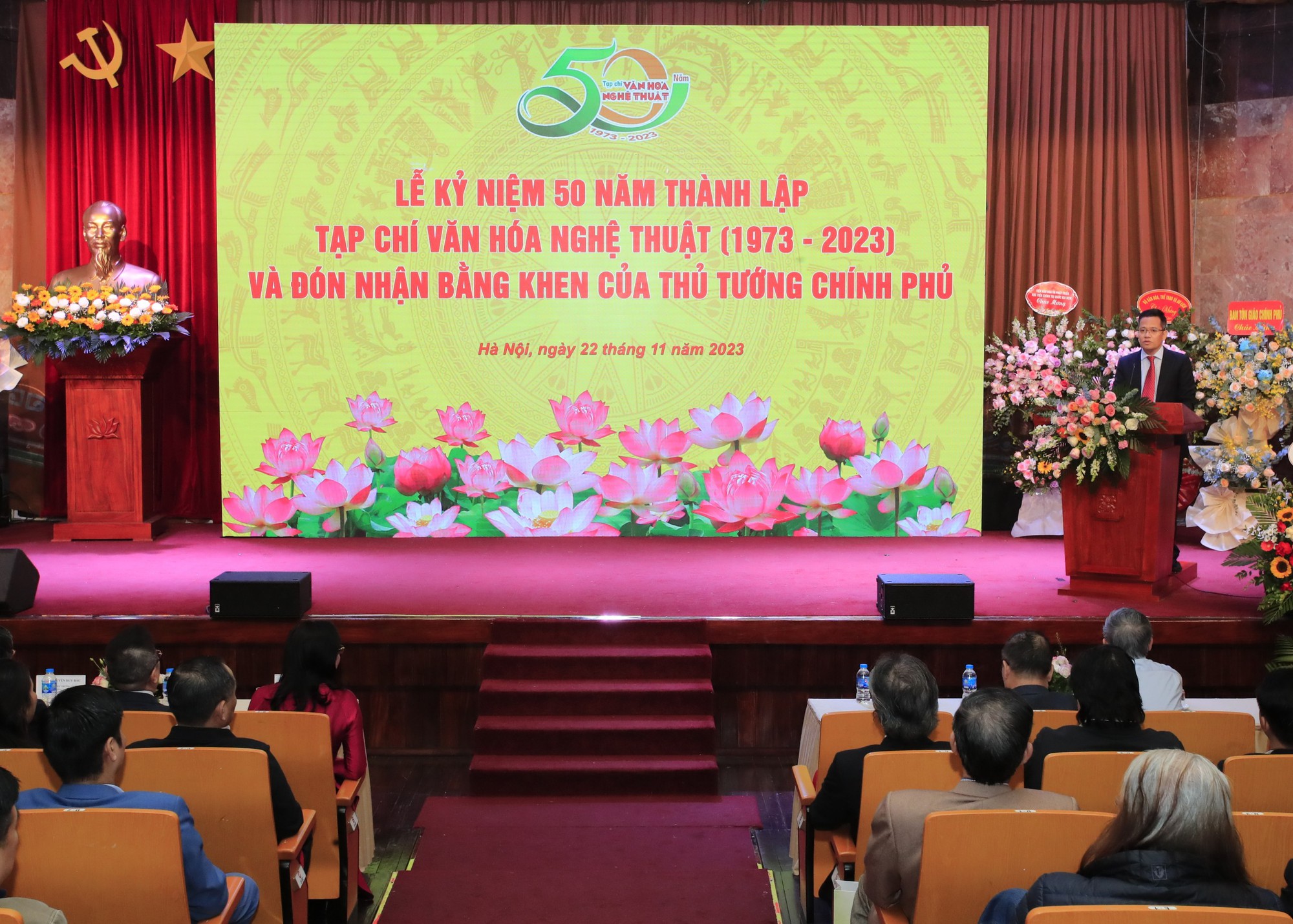 Tạp chí Văn hóa Nghệ thuật nhận Bằng khen của Thủ tướng nhân dịp kỷ niệm 50 năm thành lập - Ảnh 1.