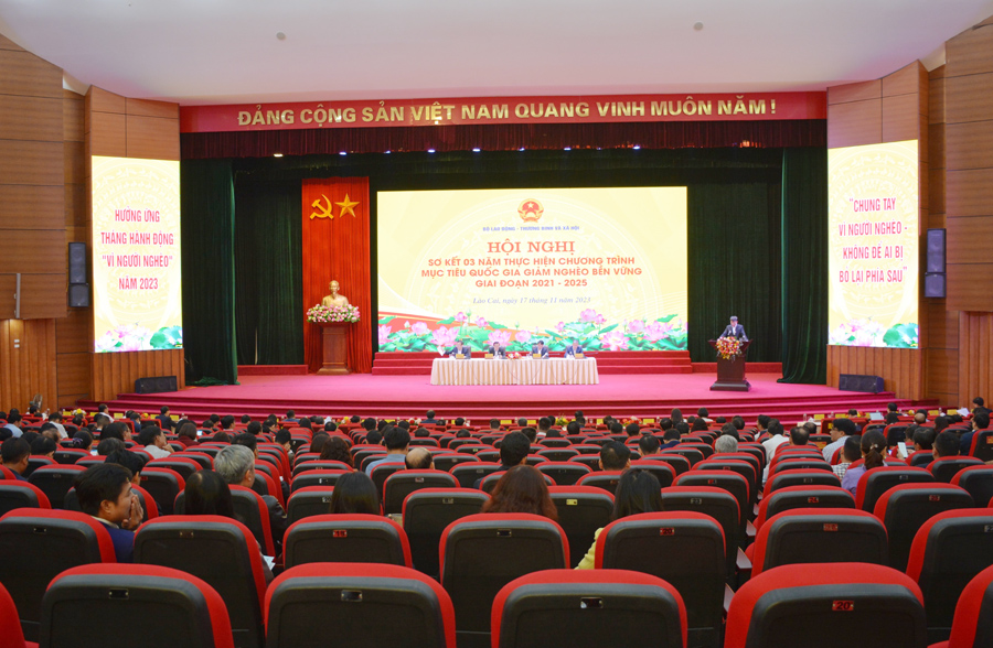 Phấn đấu đến cuối năm 2025 tỷ lệ hộ nghèo còn 0,9% - Ảnh 2.