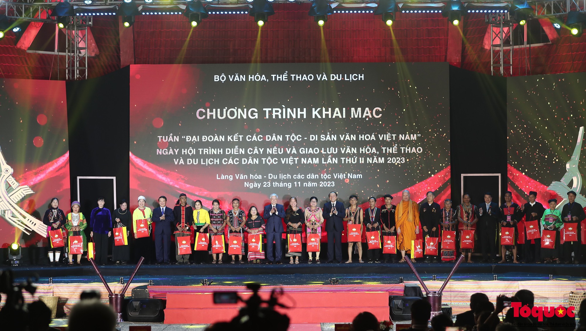 Đại đoàn kết là truyền thống quý báu, cội nguồn sức mạnh của dân tộc, không một thế lực thù địch nào có thể chia rẽ - Ảnh 6.
