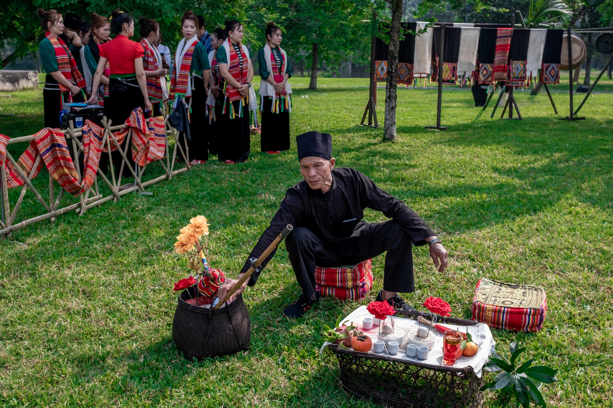 Trình diễn cây Nêu trong Tuần” Đại đoàn kết các dân tộc - Di sản Văn hoá Việt Nam” - Ảnh 9.