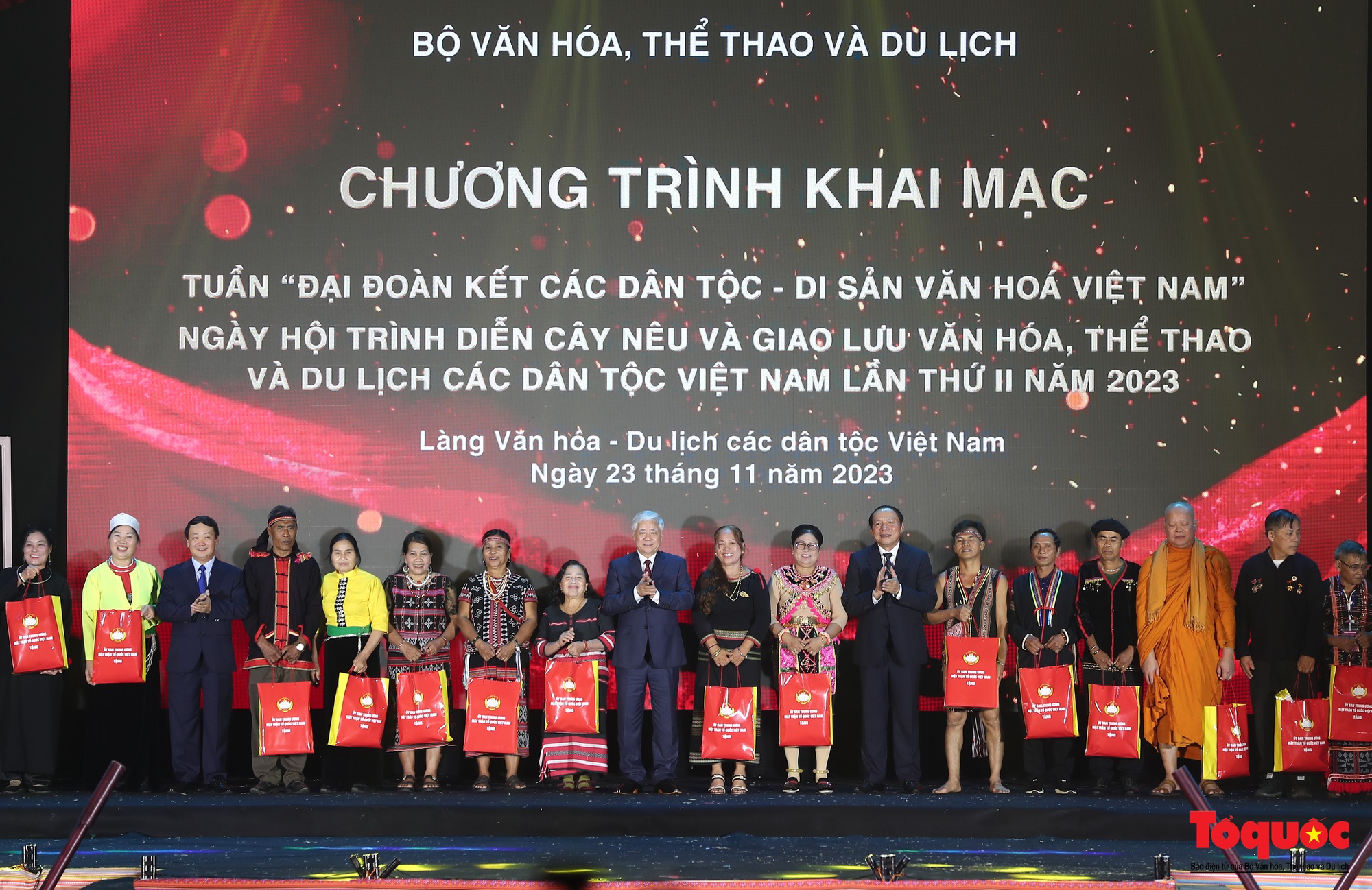 Chùm ảnh: Khai mạc Tuần "Đại đoàn kết các dân tộc - Di sản văn hóa Việt Nam" năm 2023 - Ảnh 8.