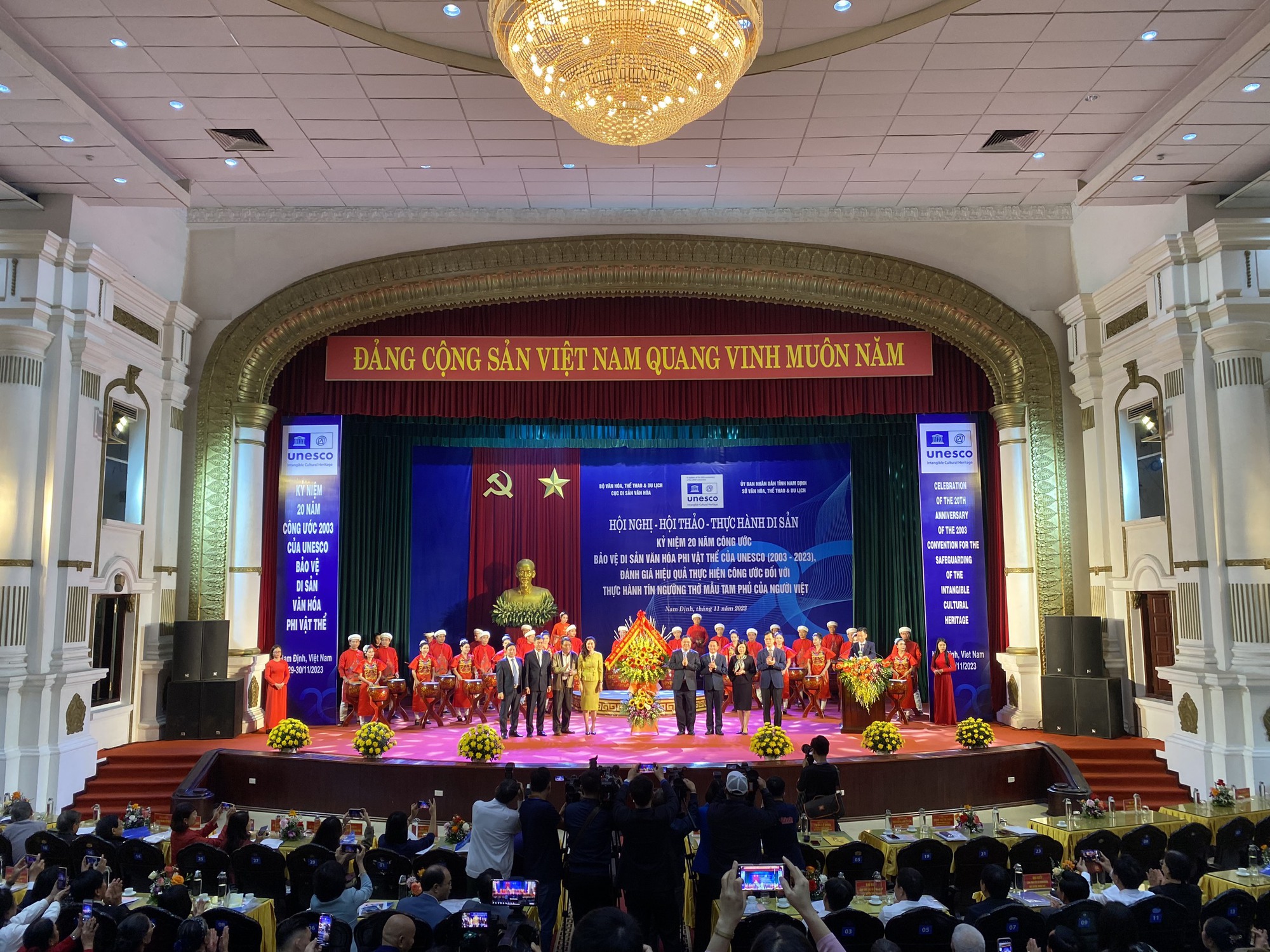 Thực hành di sản ở Việt Nam sau 20 năm tham gia công ước Bảo vệ Di sản văn hóa phi vật thể của UNESCO  - Ảnh 1.