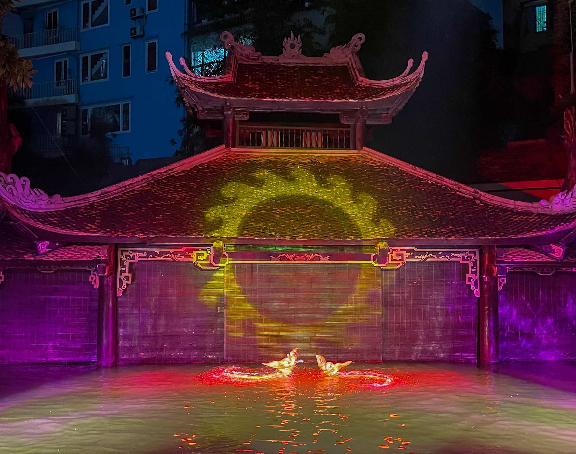 Kể chuyện Hoàng thành Thăng Long qua ngôn ngữ nghệ thuật múa rối nước - Ảnh 3.