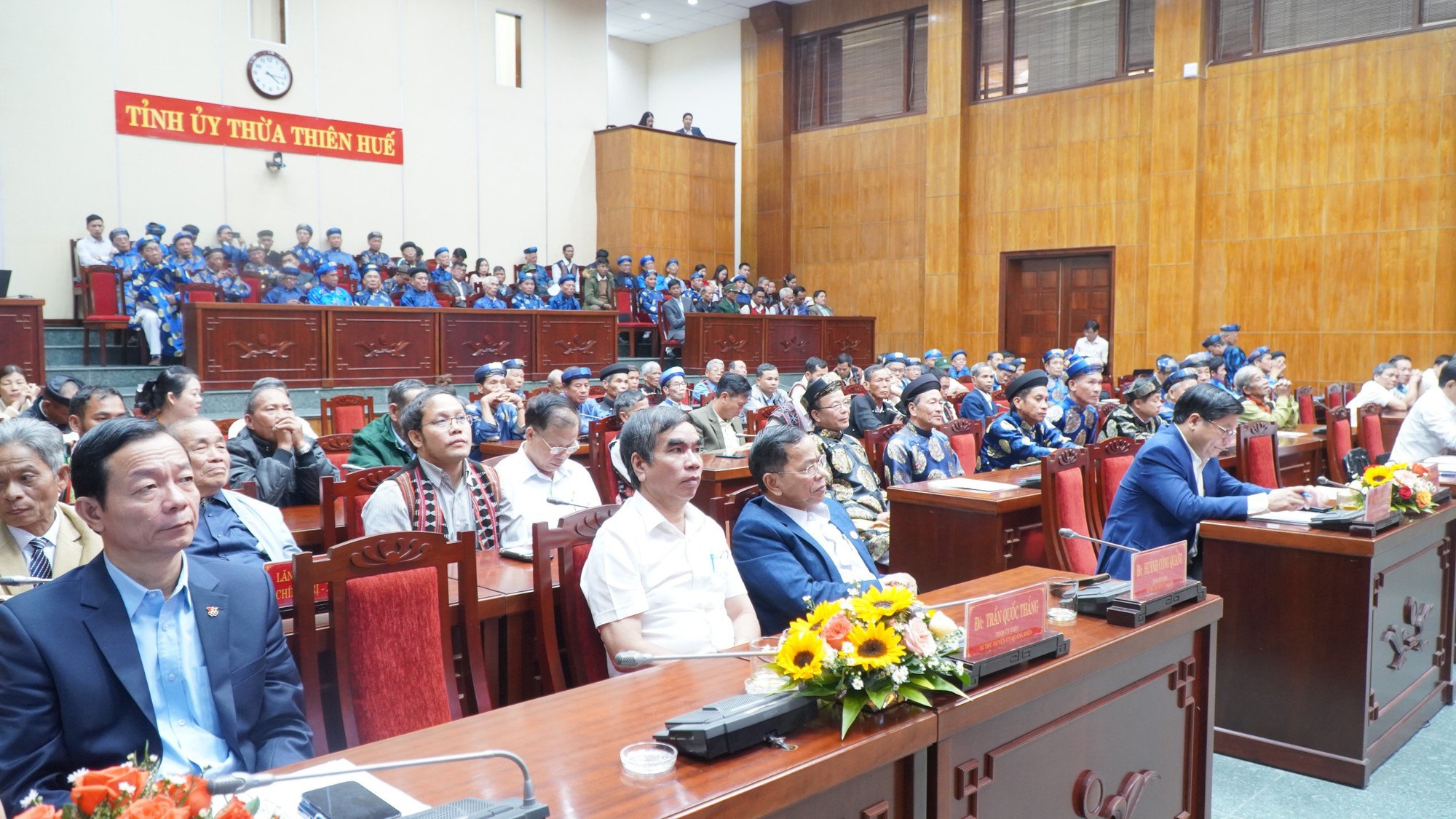 Phát huy vai trò của dòng họ, làng, bản trong giảm nghèo bền vững - Ảnh 2.