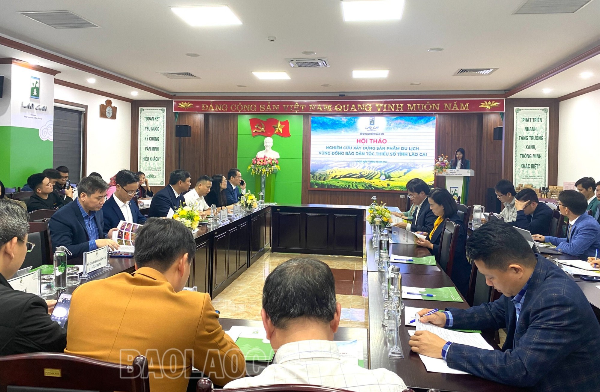 Nghiên cứu xây dựng sản phẩm du lịch vùng đồng bào dân tộc thiểu số tỉnh Lào Cai - Ảnh 1.