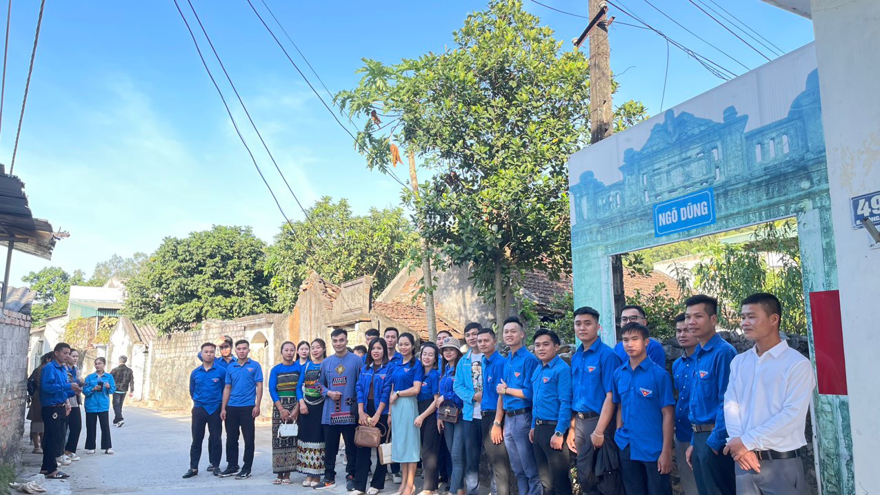 Đoàn Thanh niên Bộ VHTTDL phối hợp tổ chức Lớp tập huấn bảo tồn văn hóa truyền thống tốt đẹp của các dân tộc thiểu số gắn với phát triển du lịch cho thanh niên - Ảnh 5.