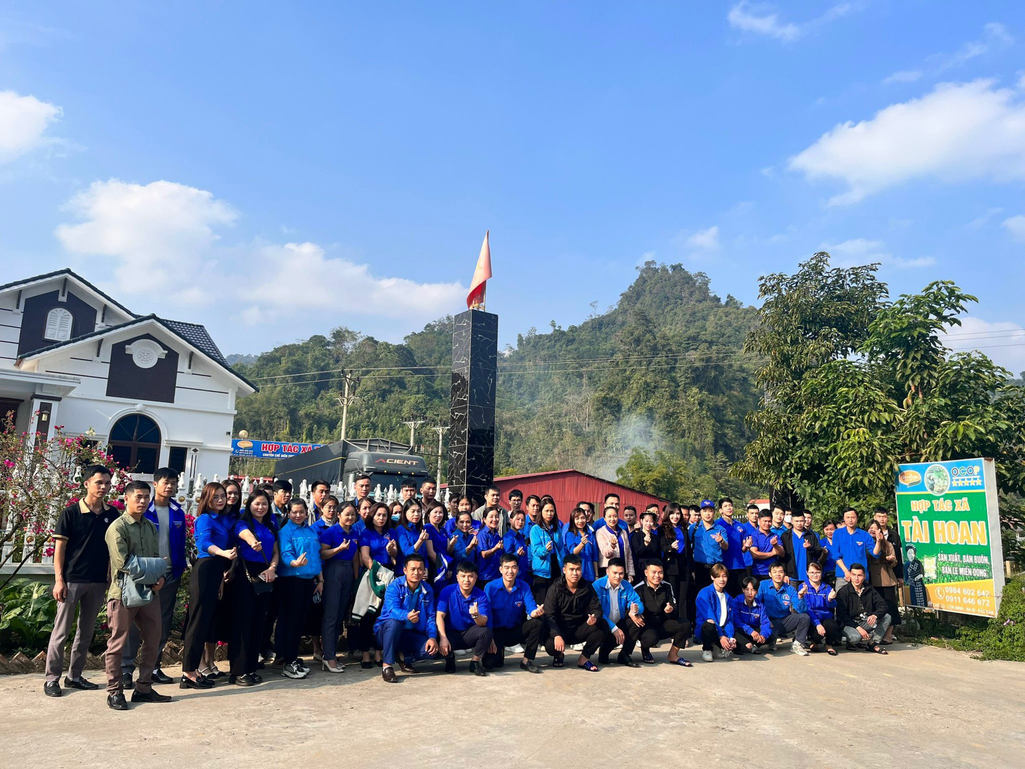 Đoàn Thanh niên Bộ VHTTDL phối hợp tổ chức Lớp tập huấn bảo tồn văn hóa truyền thống tốt đẹp của các dân tộc thiểu số gắn với phát triển du lịch cho thanh niên - Ảnh 7.