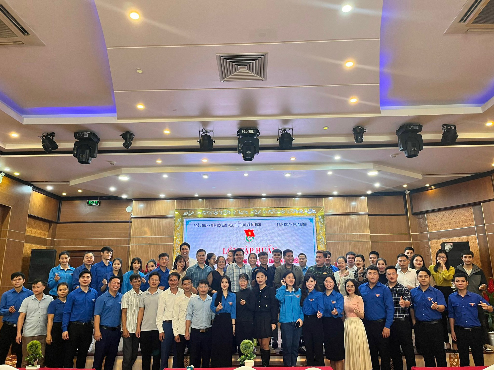 Đoàn Thanh niên Bộ VHTTDL phối hợp tổ chức Lớp tập huấn bảo tồn văn hóa truyền thống tốt đẹp của các dân tộc thiểu số gắn với phát triển du lịch cho thanh niên - Ảnh 8.