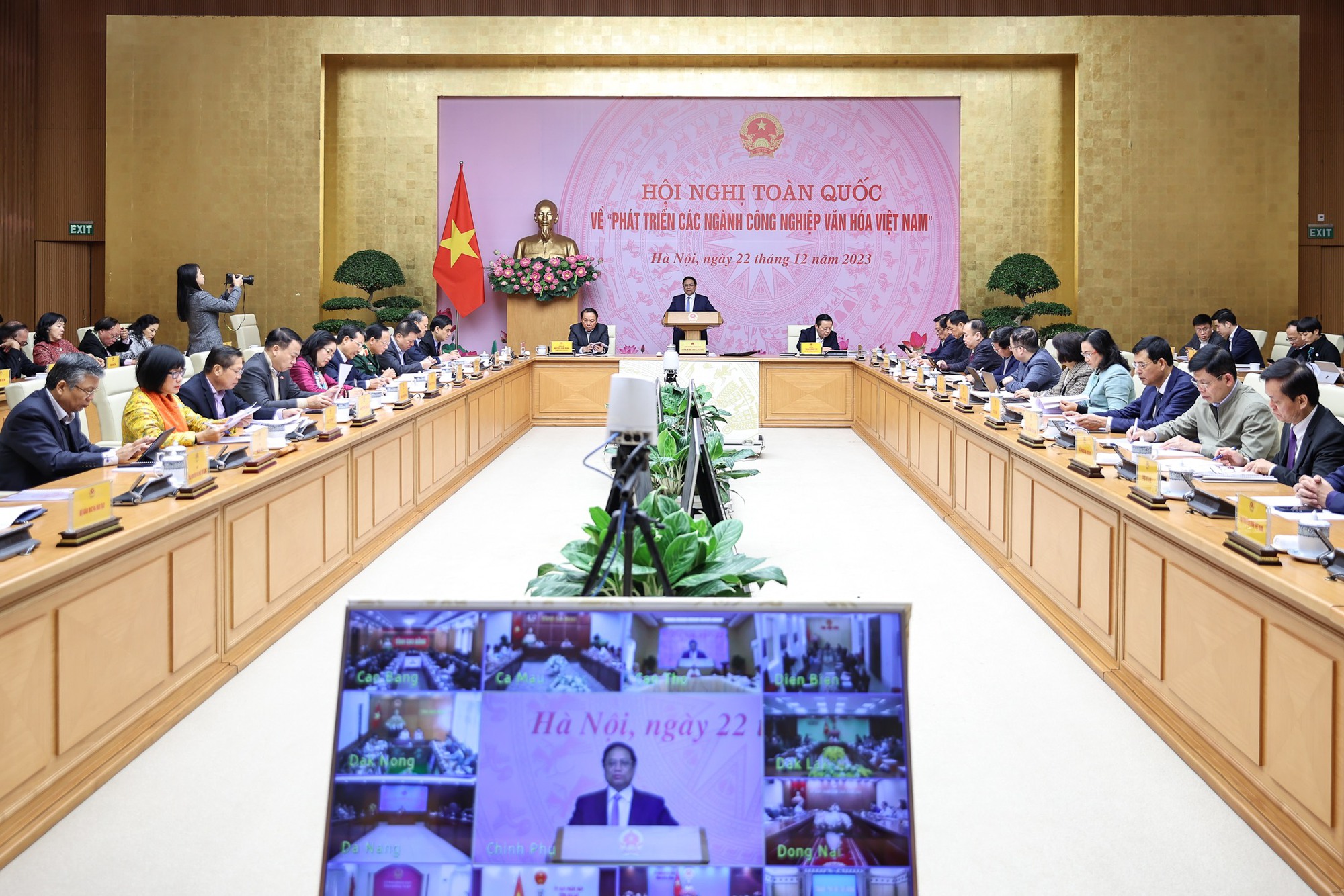 Cần xây dựng cơ sở vật chất cho công nghiệp văn hóa - Ảnh 1.
