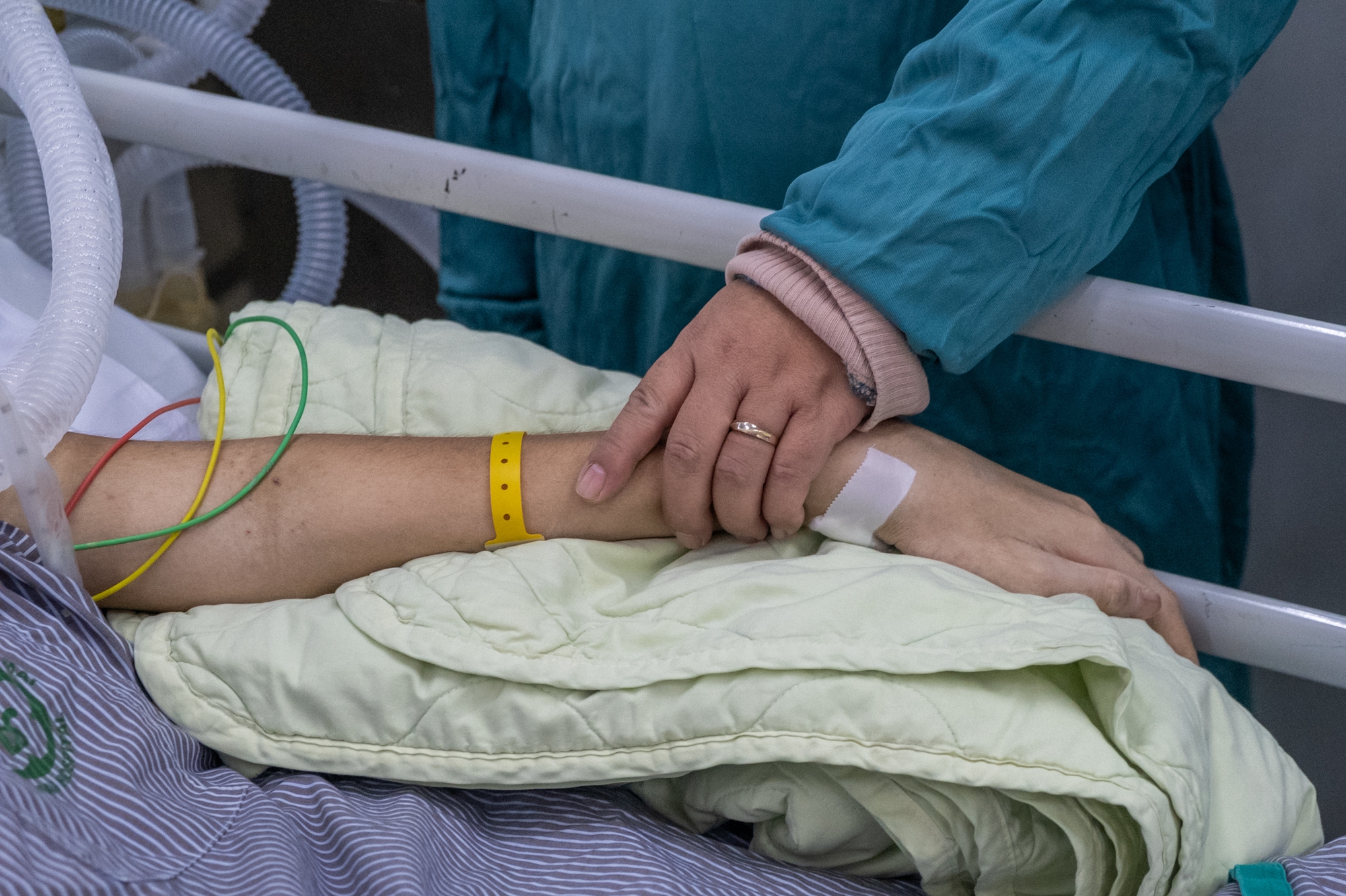 Công đoàn Bộ Văn hóa, Thể thao và Du lịch đến thăm và động viên gia đình vận động viên Nguyễn Minh Triết - Ảnh 4.