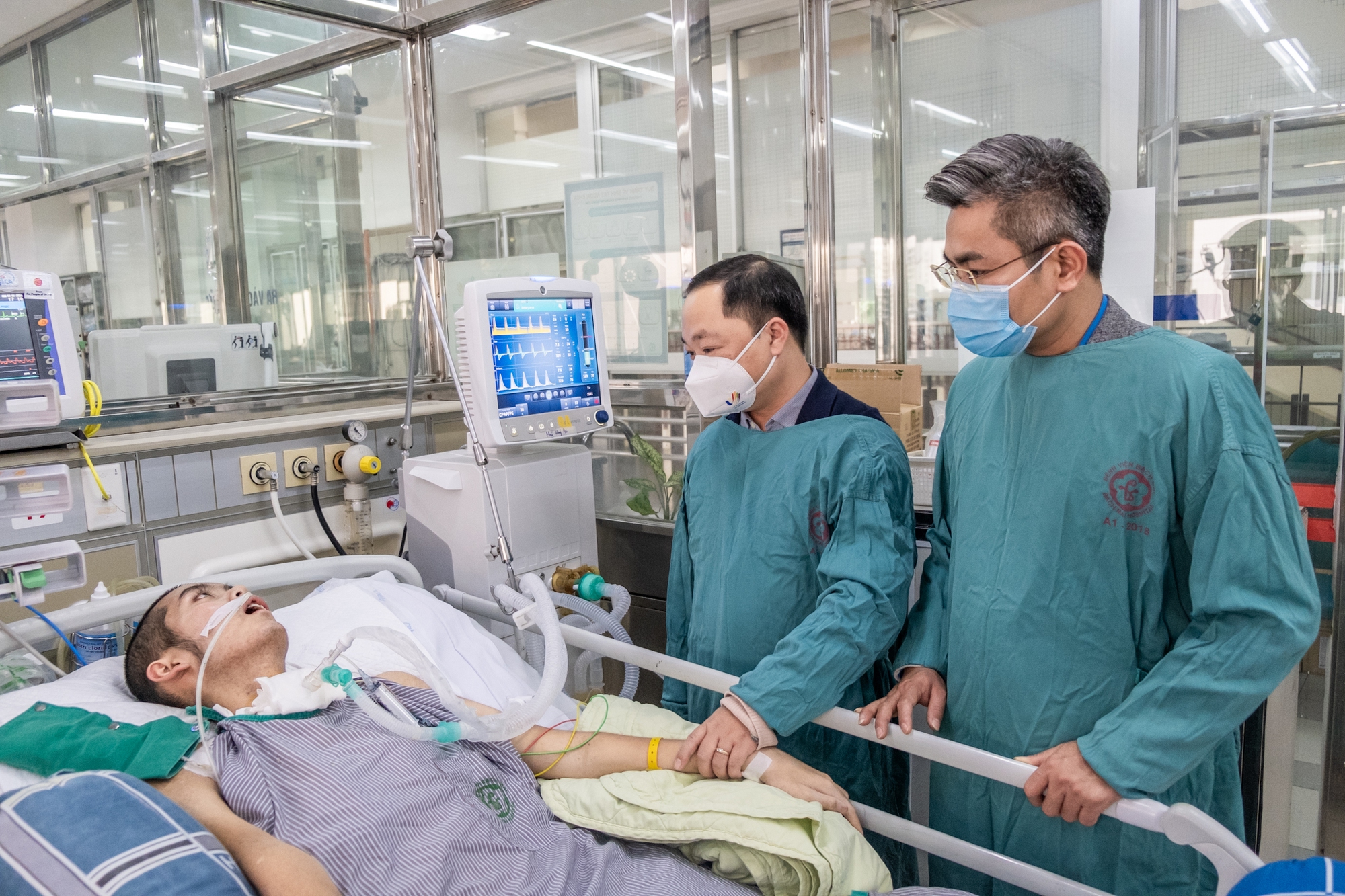 Công đoàn Bộ Văn hóa, Thể thao và Du lịch đến thăm và động viên gia đình vận động viên Nguyễn Minh Triết - Ảnh 3.