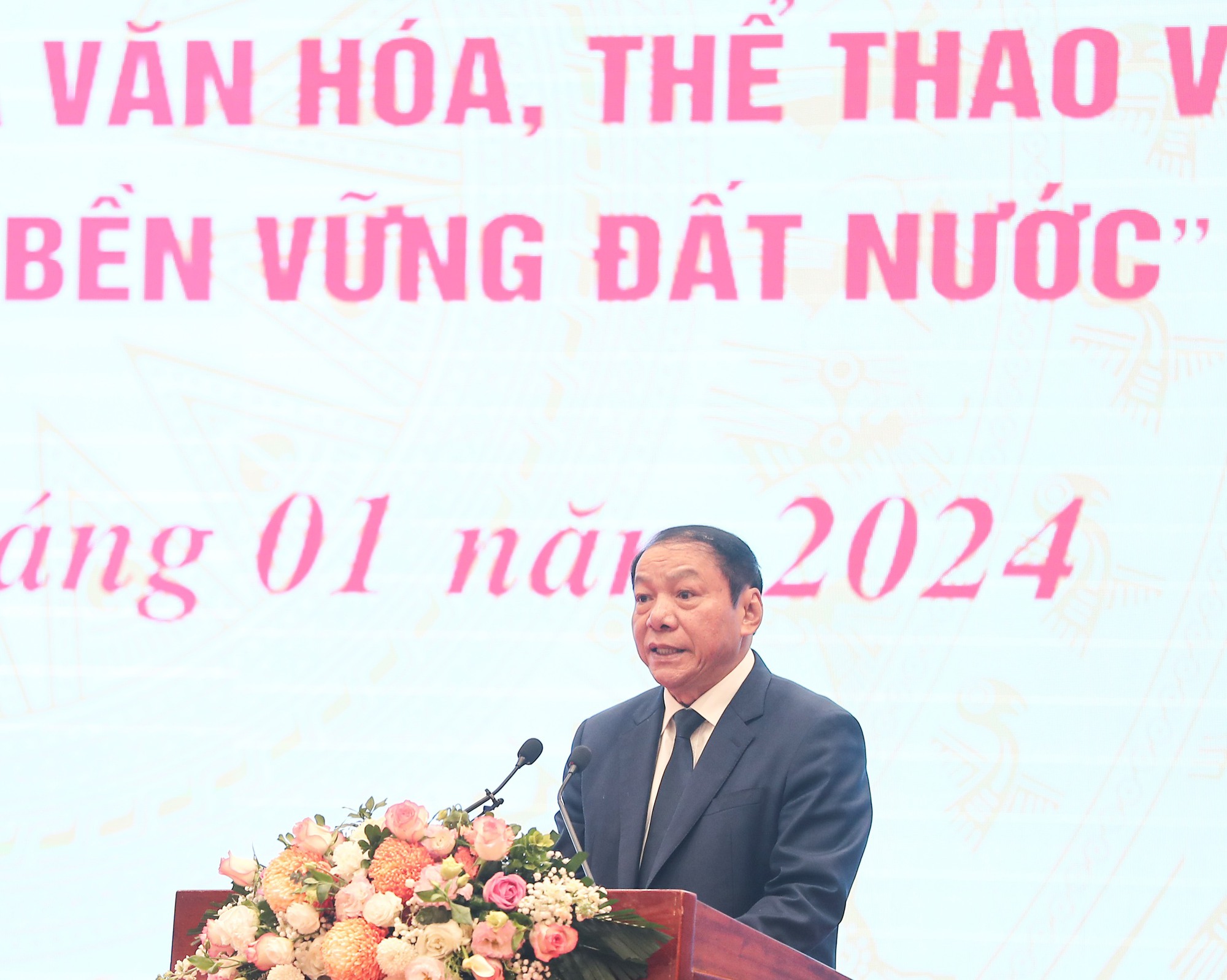 Bộ trưởng Nguyễn Văn Hùng: Toàn ngành đã thay đổi căn bản, toàn diện tư duy "làm văn hóa" sang "quản lý nhà nước về văn hóa" - Ảnh 4.