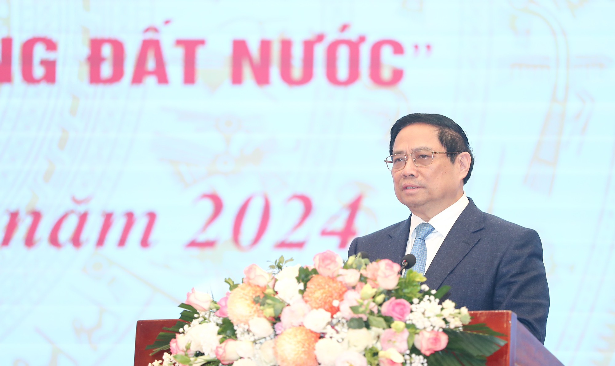 Thủ tướng: "Quốc tế hóa nền văn hóa Việt Nam và dân tộc hóa văn hóa thế giới" - Ảnh 1.