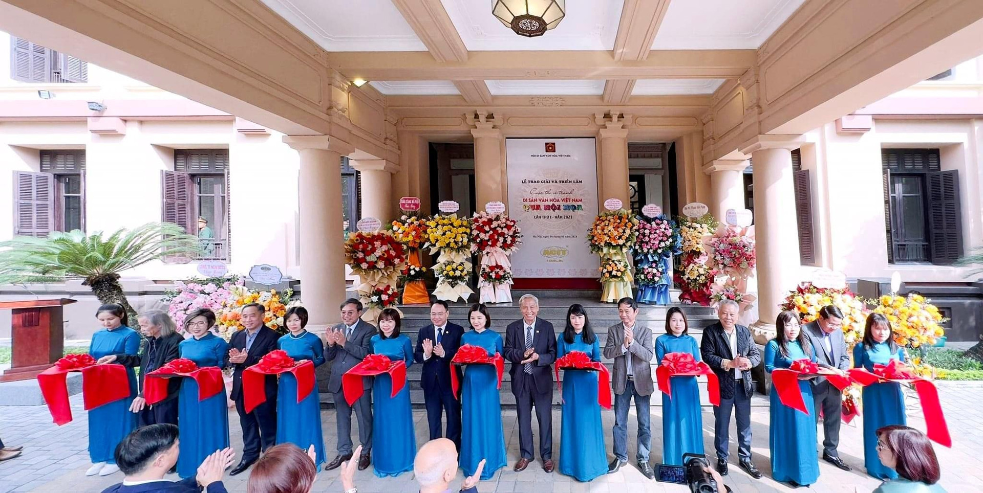 Trưng bày 100 tác phẩm hội họa đặc sắc về di sản văn hóa Việt Nam - Ảnh 1.