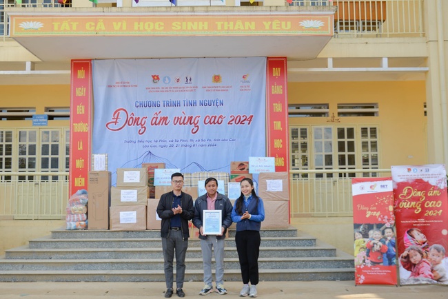 “Đông ấm vùng cao 2024” – Hành trình của tuổi trẻ - Ảnh 7.
