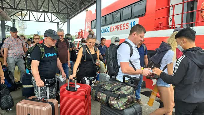 Phú Quốc (Kiên Giang) ban hành Quy tắc ứng xử văn minh du lịch - Ảnh 1.