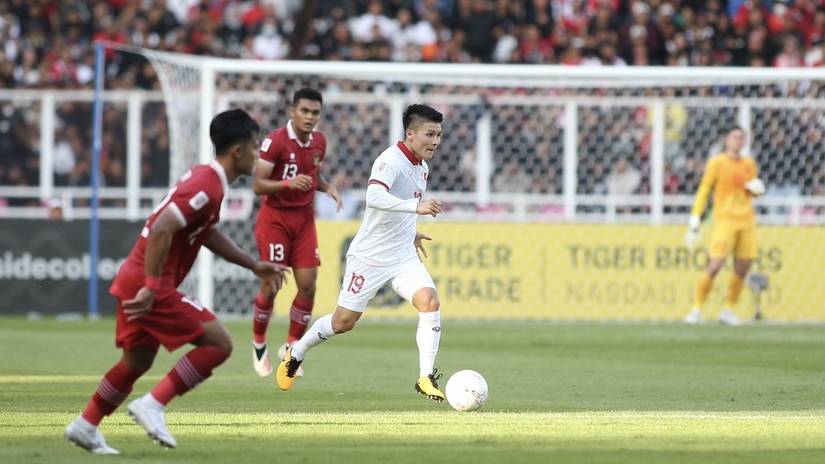 FIFA cử phái đoàn giám sát an ninh khi ĐT Việt Nam tới "chảo lửa" của Indonesia - Ảnh 2.