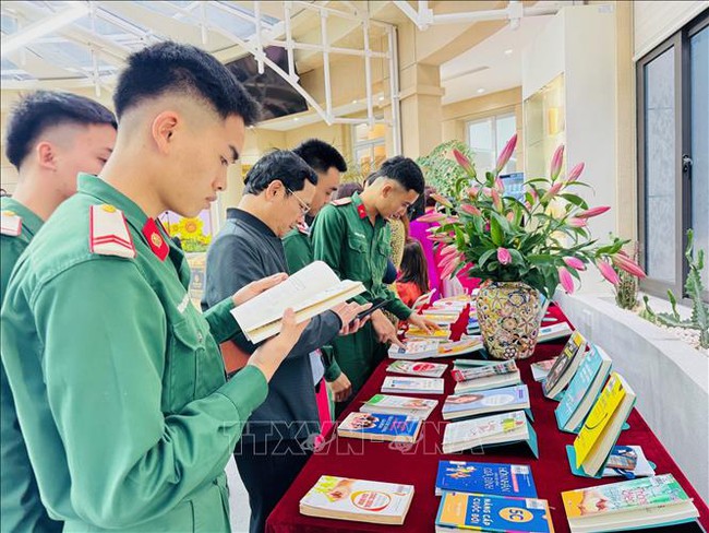 Điểm báo hoạt động ngành Văn hóa, Thể thao và Du lịch ngày 20/3/2024 - Ảnh 5.