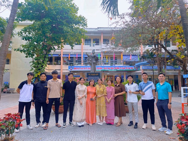 Không ngừng đổi mới nâng cao chất lượng chương trình học tập, kiến tập và các hoạt động thực tế cho sinh viên - Ảnh 4.