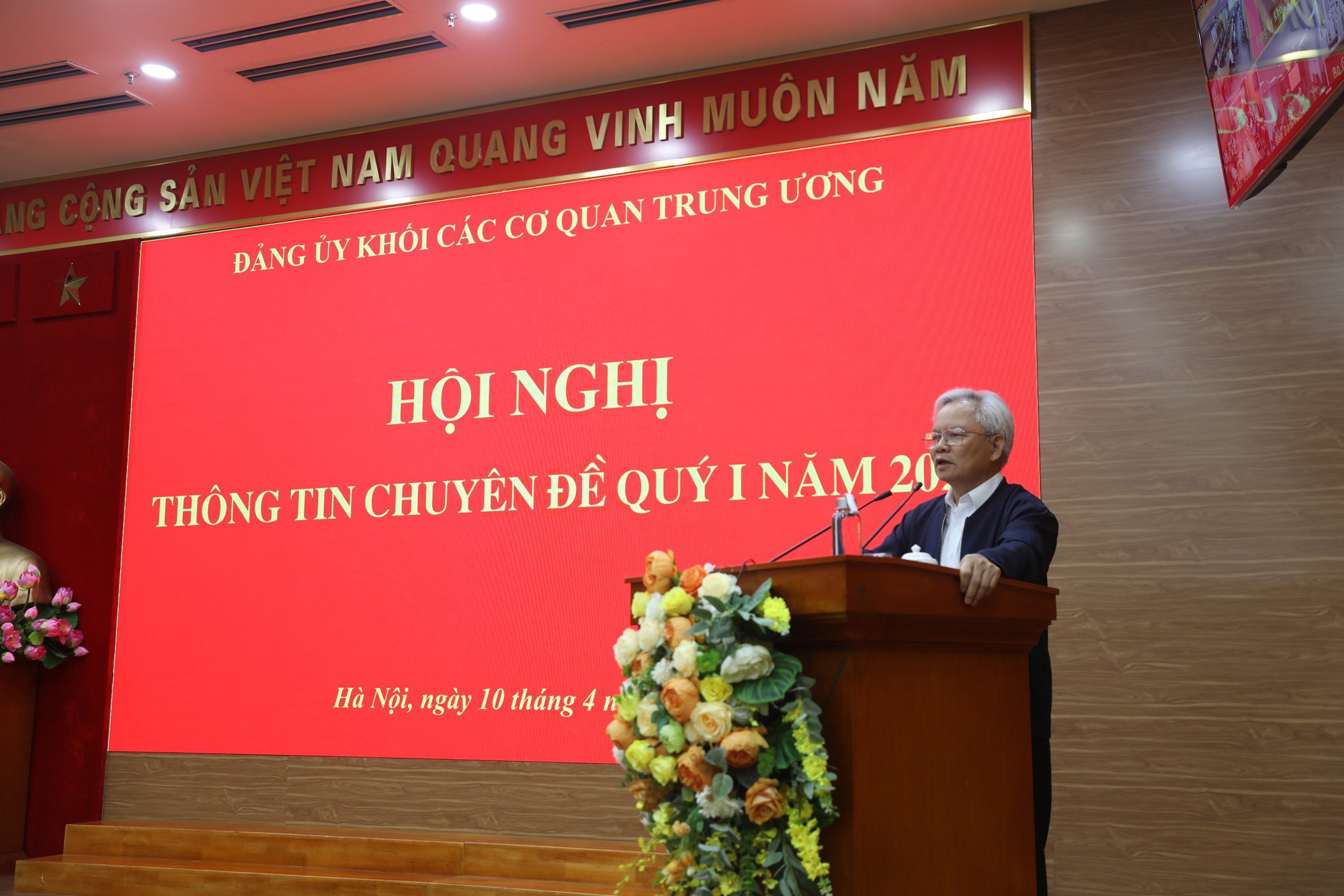 Phát huy vai trò của cấp ủy trong công tác giáo dục chính trị, tư tưởng - Ảnh 3.