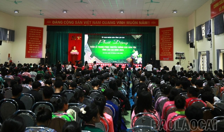 Tỉnh Lào Cai phát động “Tuần lễ trang phục truyền thống các dân tộc” - Ảnh 1.