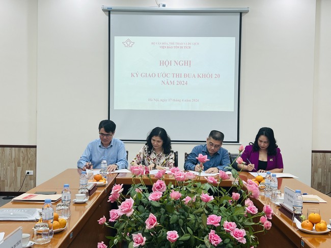 Hội nghị ký giao ước thi đua Khối thi đua 20 năm 2024 - Ảnh 2.