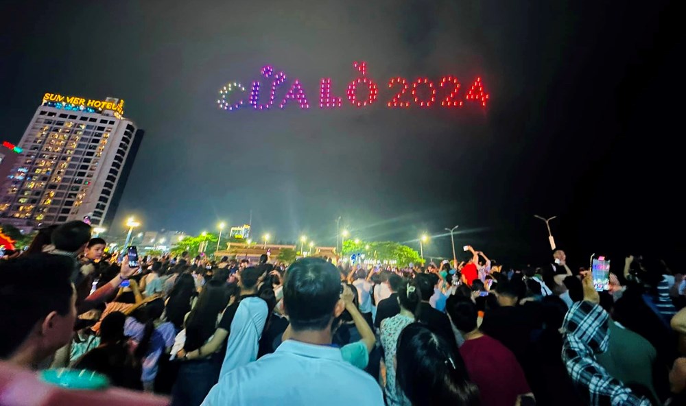Sôi động khai mạc lễ hội Du lịch Cửa Lò 2024 - Ảnh 8.