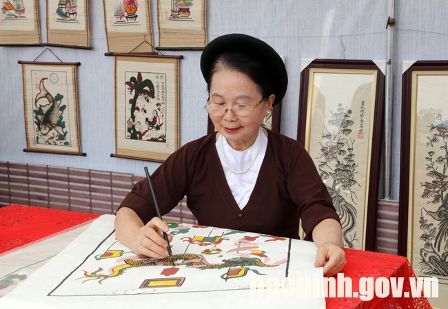 Bắc Ninh: Khai mạc “Không gian trưng bày tái hiện chợ tranh Đông Hồ” - Ảnh 5.