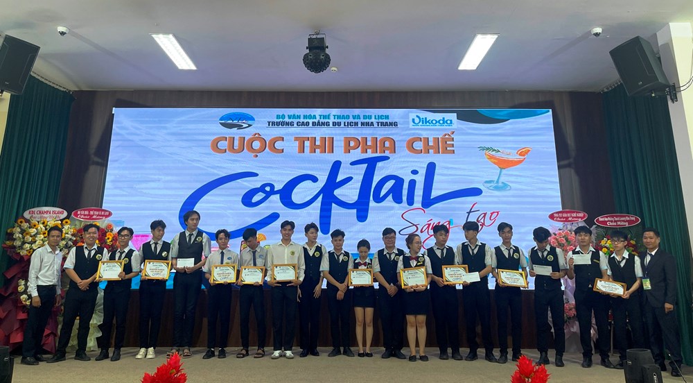 Trường Cao đẳng Du lịch Nha Trang: Đẩy mạnh hướng nghiệp và tạo cơ hội việc làm cho sinh viên - Ảnh 2.