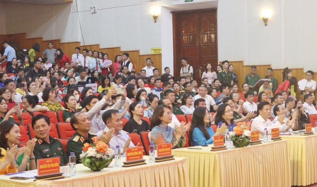 Khai mạc Liên hoan Tuyên truyền phát triển văn hóa đọc và giới thiệu sách năm 2024 - Ảnh 2.