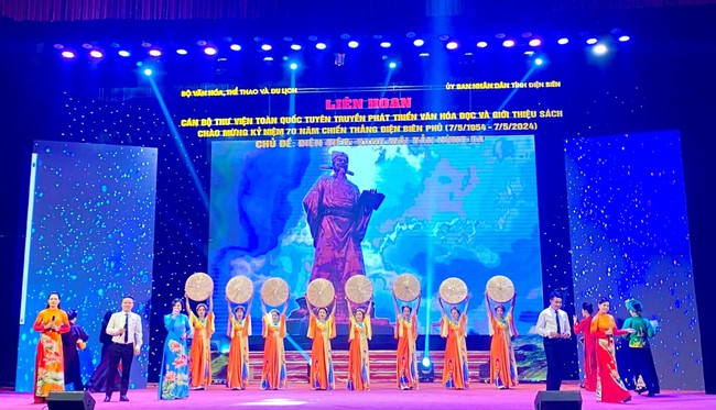 Khai mạc Liên hoan Tuyên truyền phát triển văn hóa đọc và giới thiệu sách năm 2024 - Ảnh 6.