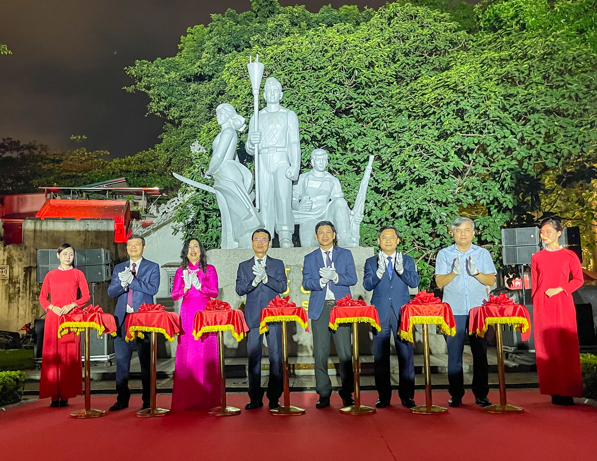 Trình chiếu bức tranh Panorama "Chiến dịch Điện Biên Phủ" bằng công nghệ 3D mapping - Ảnh 2.