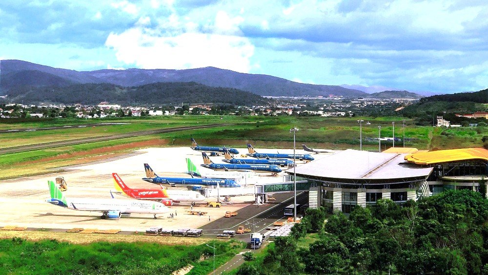 Lâm Đồng đề nghị Vietnam Airlines mở đường bay quốc tế để kích cầu du lịch - Ảnh 1.