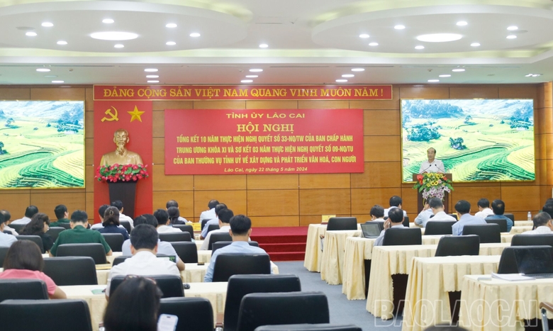 Lào Cai đạt nhiều thành tựu trong thực hiện Nghị quyết số 33 và Nghị quyết số 09 về phát triển văn hóa con người - Ảnh 1.