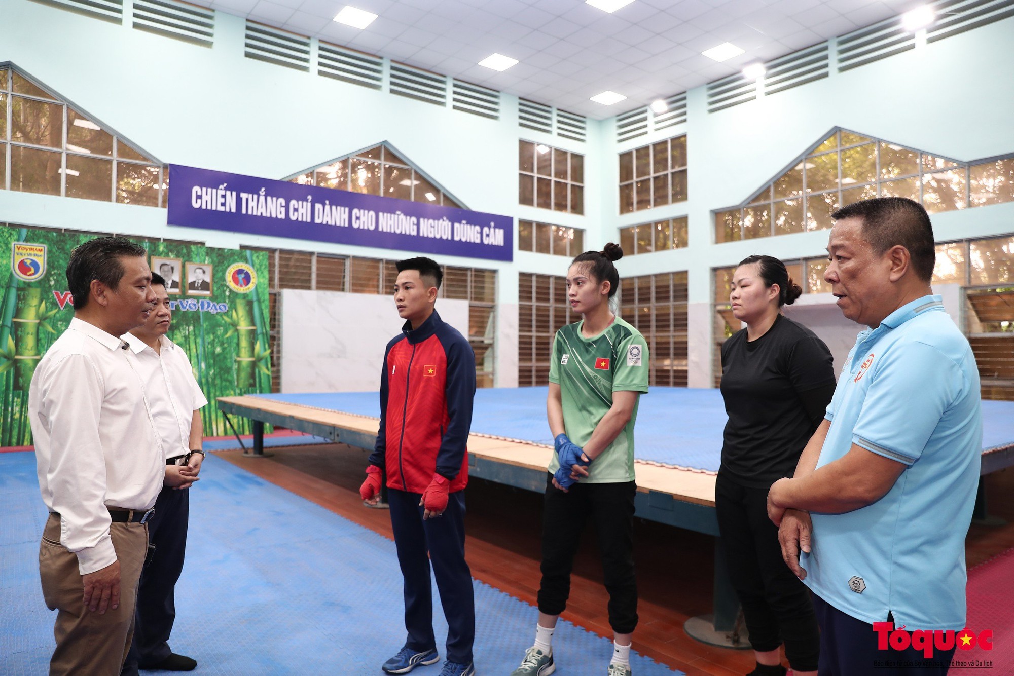 Thứ trưởng Hoàng Đạo Cương kiểm tra công tác chuẩn bị lực lượng tham dự Olympic - Ảnh 3.