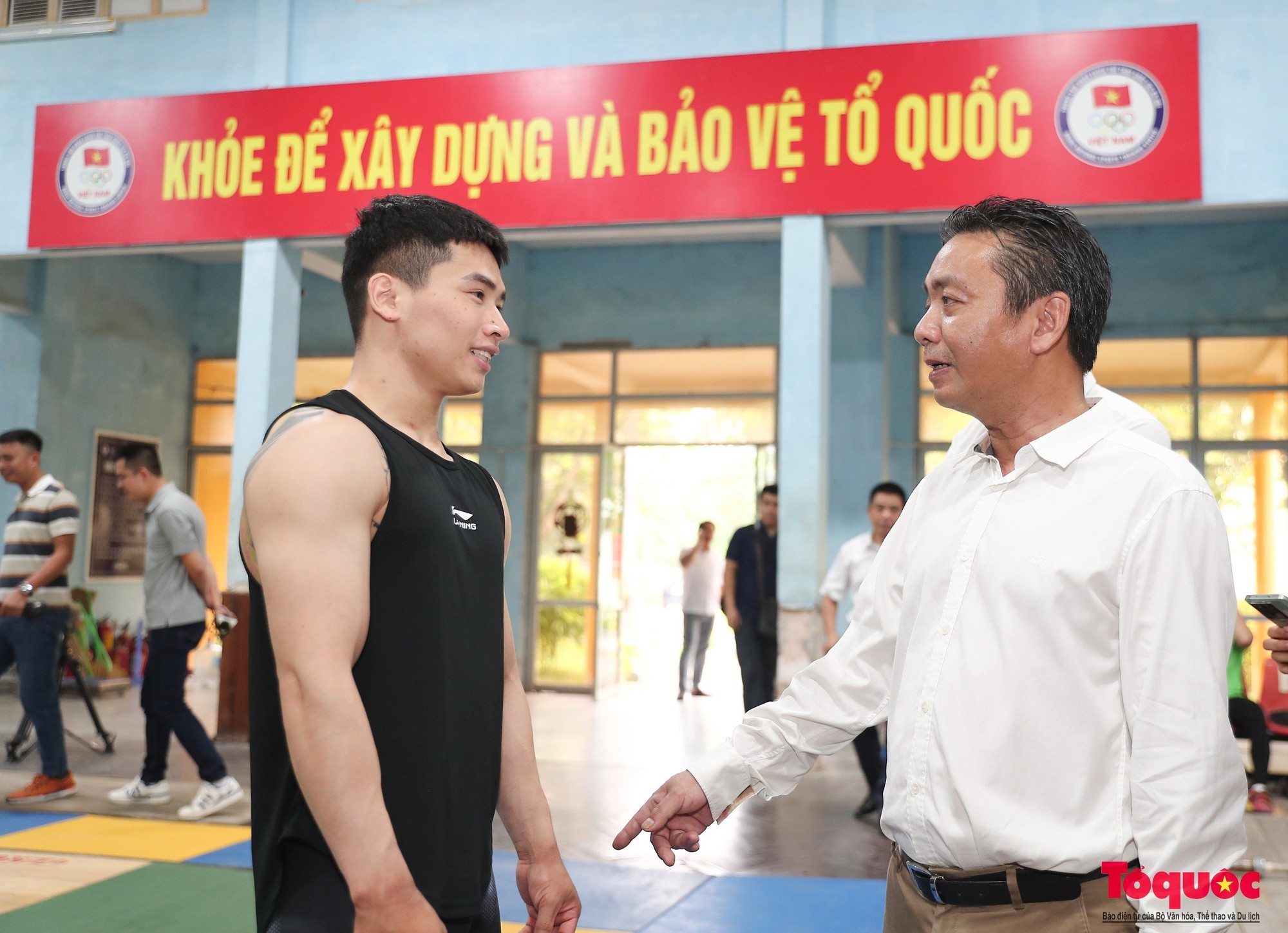 Thứ trưởng Hoàng Đạo Cương kiểm tra công tác chuẩn bị lực lượng tham dự Olympic - Ảnh 2.