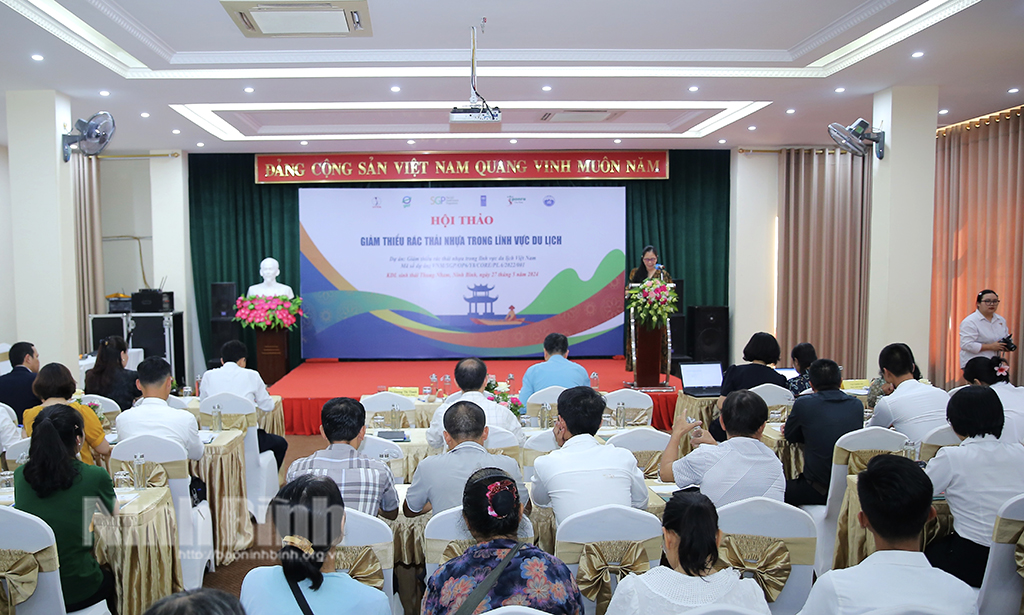 Ninh Bình: Hội thảo giảm thiểu rác thải nhựa trong lĩnh vực du lịch - Ảnh 1.