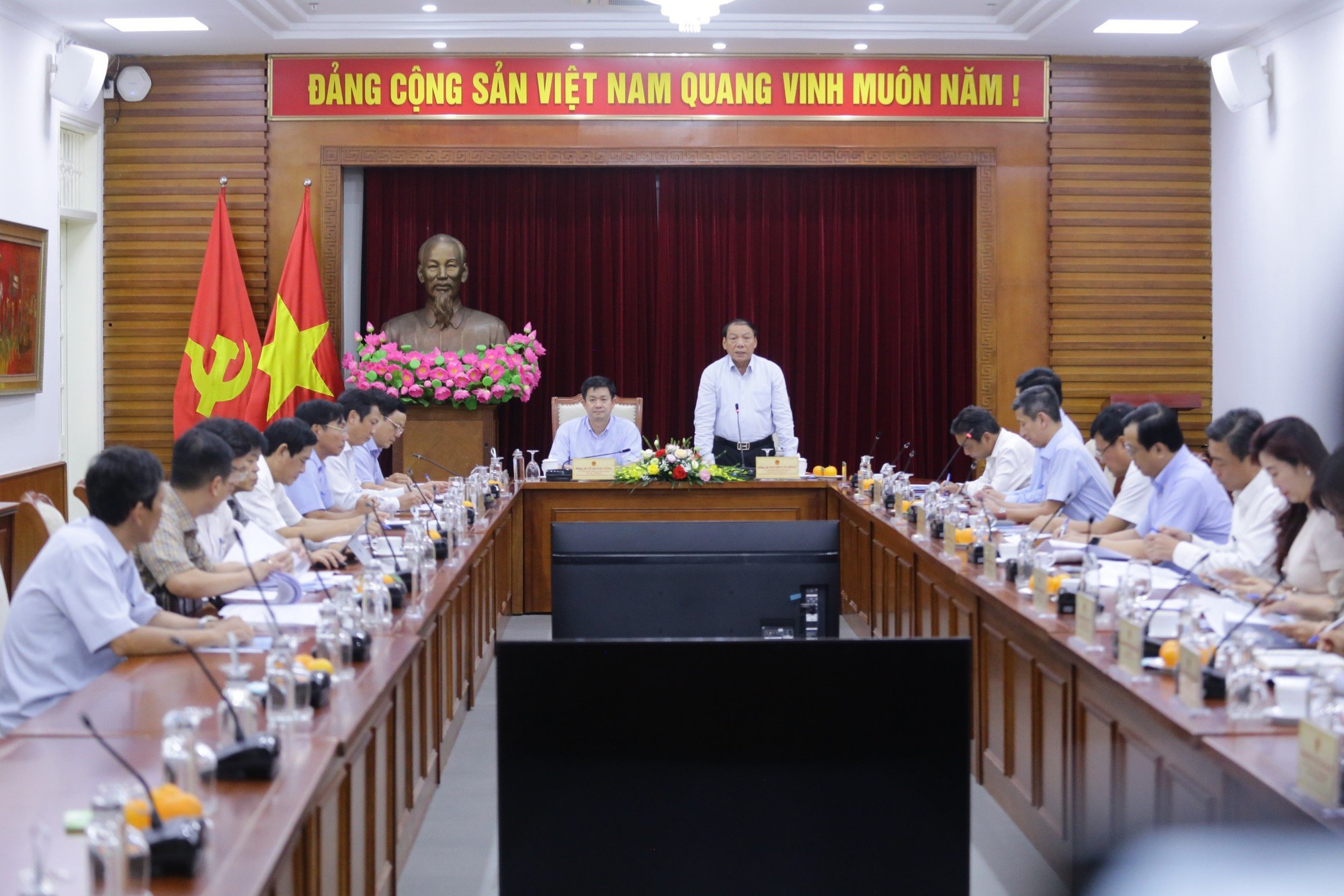 Bộ trưởng Nguyễn Văn Hùng: Biến tiềm năng về văn hóa, truyền thống lịch sử hào hùng của "Vùng đất lửa" Quảng Trị trở thành sản phẩm du lịch đặc sắc, xứng tầm - Ảnh 1.