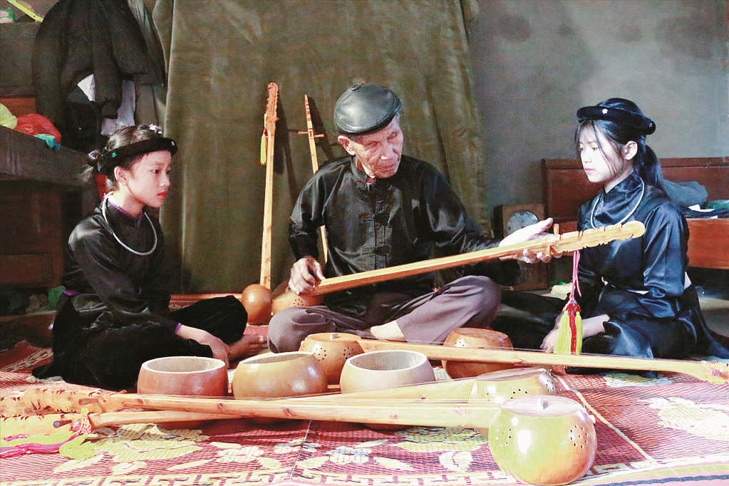 Để bản sắc văn hóa con người Quảng Ninh ngày càng lan tỏa - Ảnh 3.